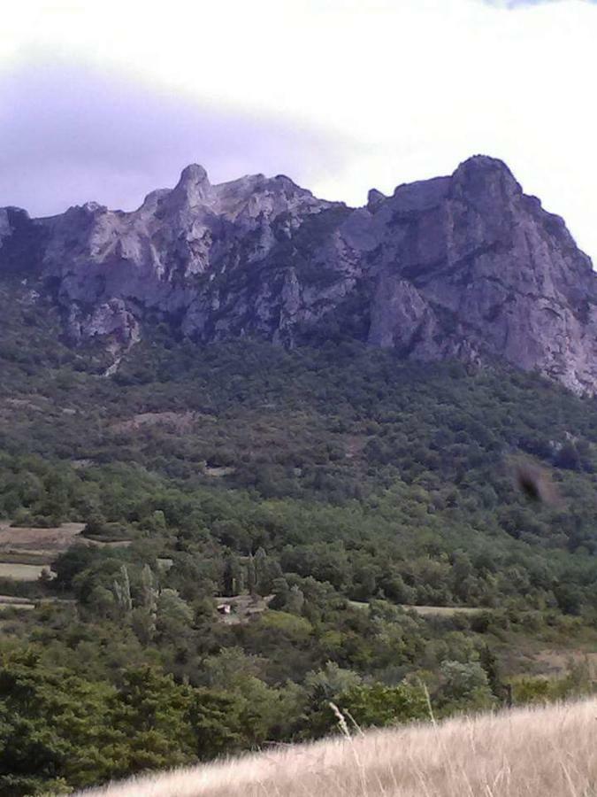 Le Gite De Cristal Proche Bugarach Granes 外观 照片